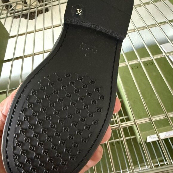 New with box Gucci Black Leather Shoes kids us size 10 and 2 - Picture 2 of 5